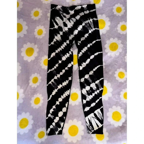 PINK Seamless Tie Dye Leggings Ribbed Black & White High Rise Sz M - Picture 1 of 8